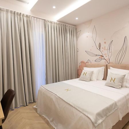 Nayel Hotel Durrës Esterno foto
