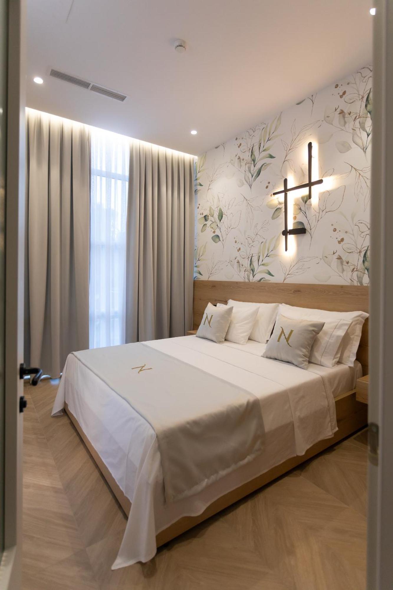 Nayel Hotel Durrës Esterno foto