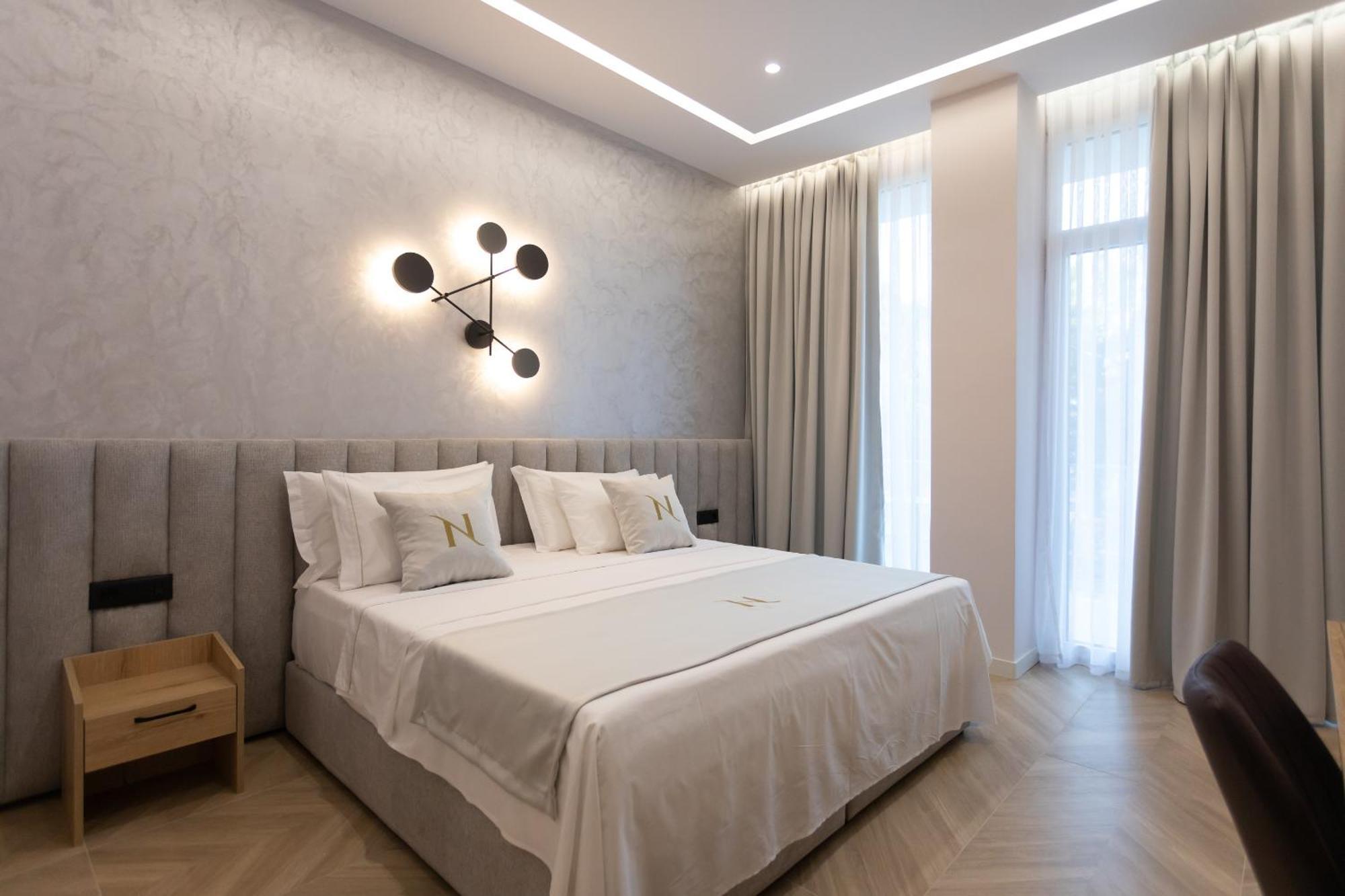 Nayel Hotel Durrës Esterno foto
