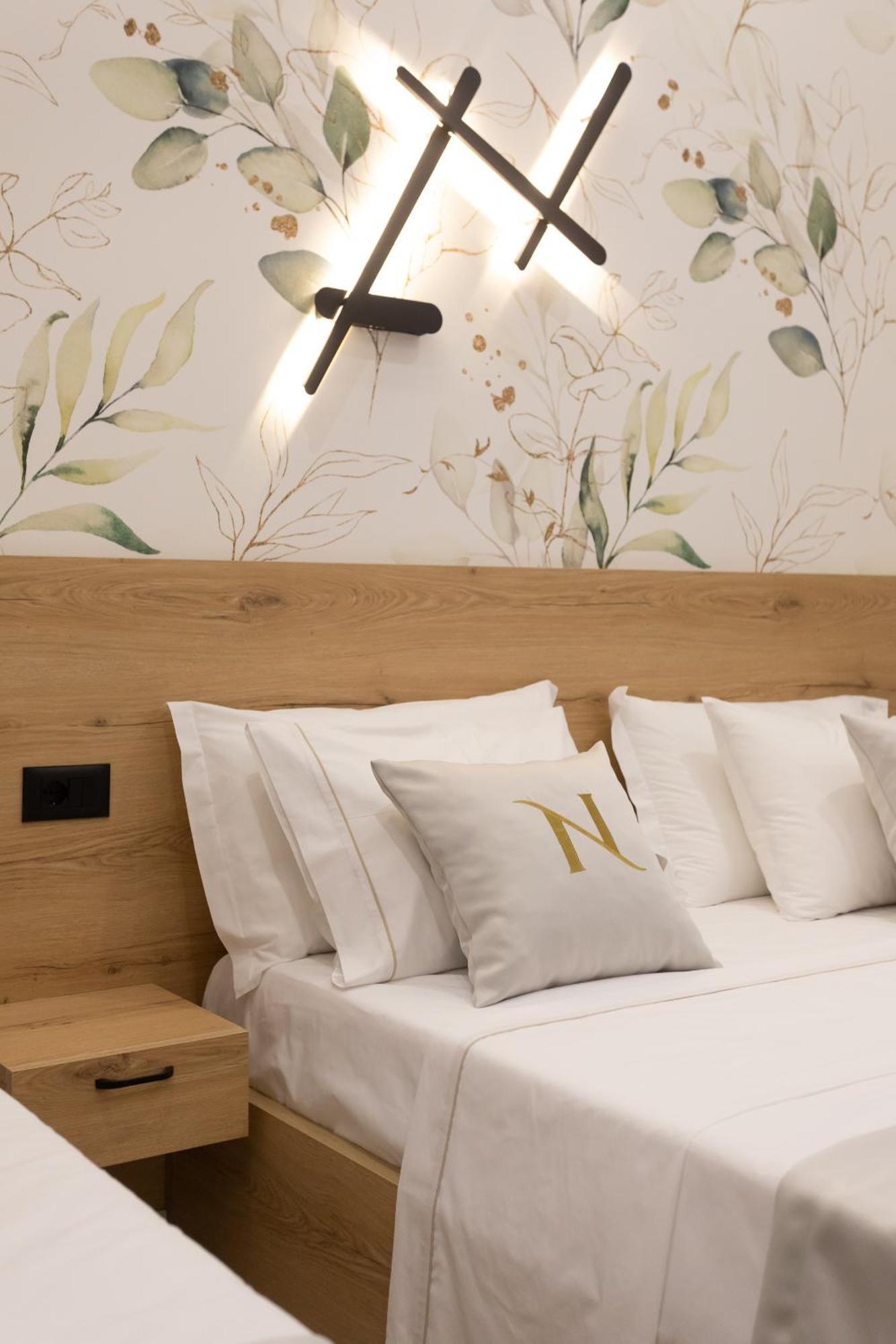 Nayel Hotel Durrës Esterno foto