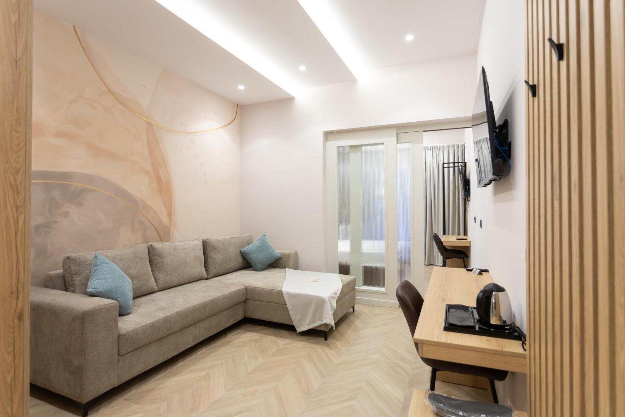 Nayel Hotel Durrës Esterno foto
