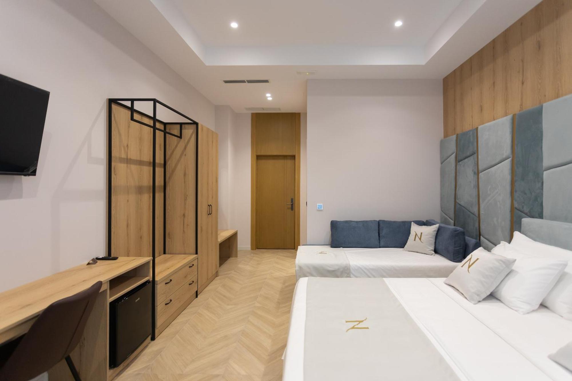 Nayel Hotel Durrës Esterno foto