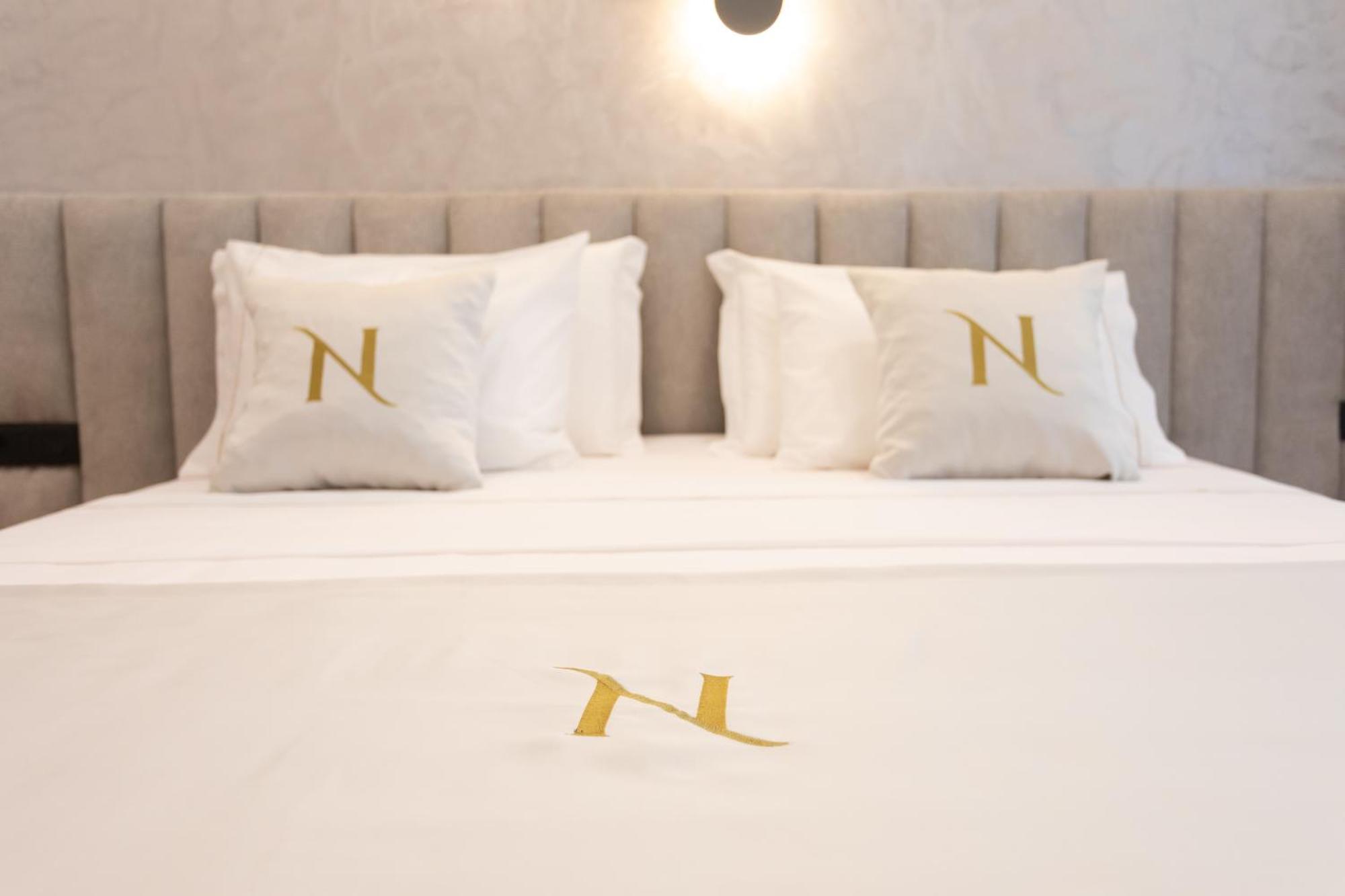 Nayel Hotel Durrës Esterno foto